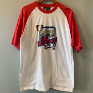 ⚾️VINTAGE Minnesota Twins Nike Metrodome Tee